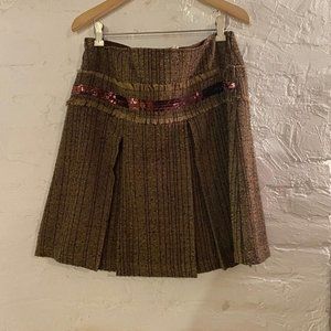 Herringbone Tweed Pleated Short Skirt, w/ sequins